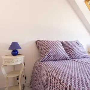 https://les-petits-marins-a-150m-de-la-plage.inbrittany.com