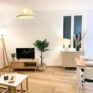https://cocon-paisible-hyper-centre-rodez.midi-pyreneeshotels.com